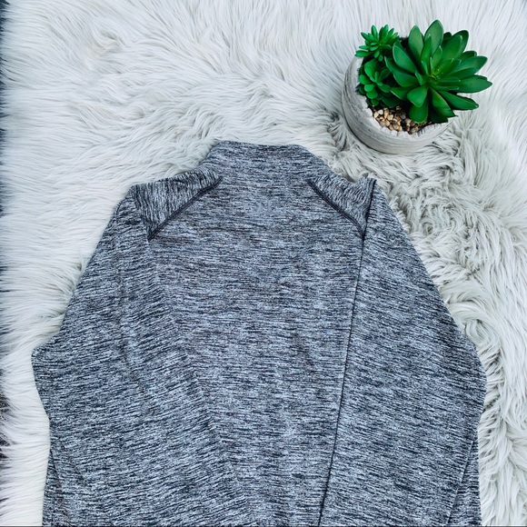 Under armour Men’s Medium pull over light weight - Picture 7 of 7